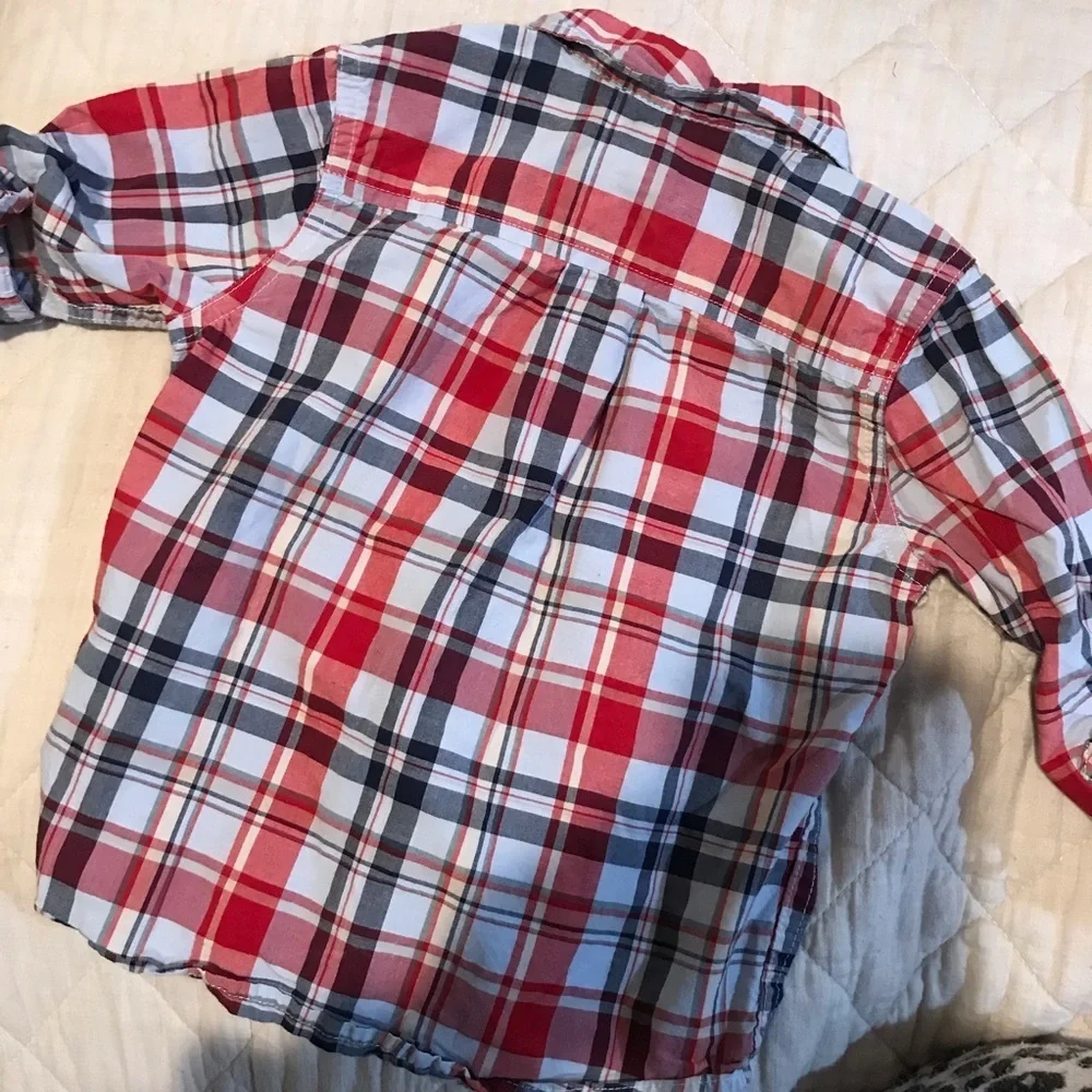 👕 baby GAP Plaid Button Down
